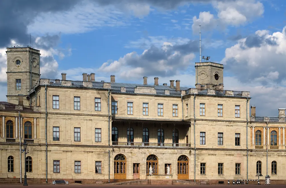 памятник Александру III в Петербурге фото