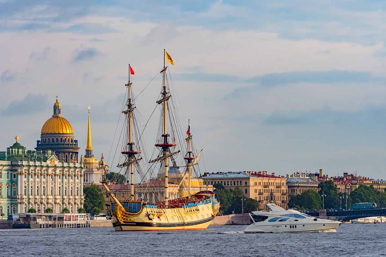 Сезон Императорских яхт-клубов в Петербурге