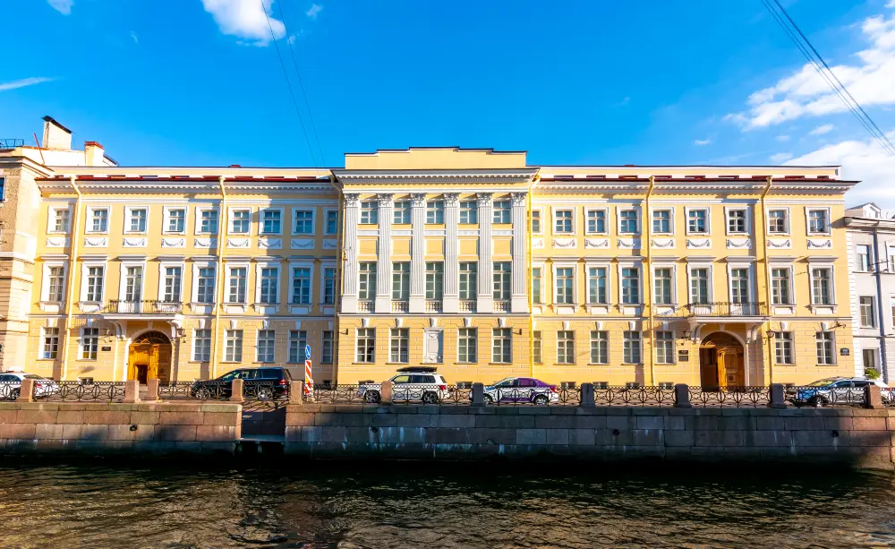 Музей-квартира А.С. Пушкина на набережной реки Мойки