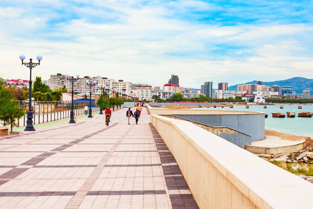 Набережная Адмирала Серебрякова в Новороссийске