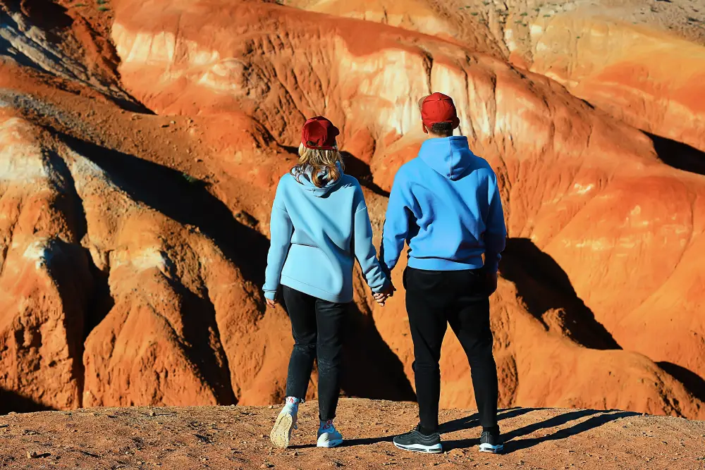 Пара в алтайских горах