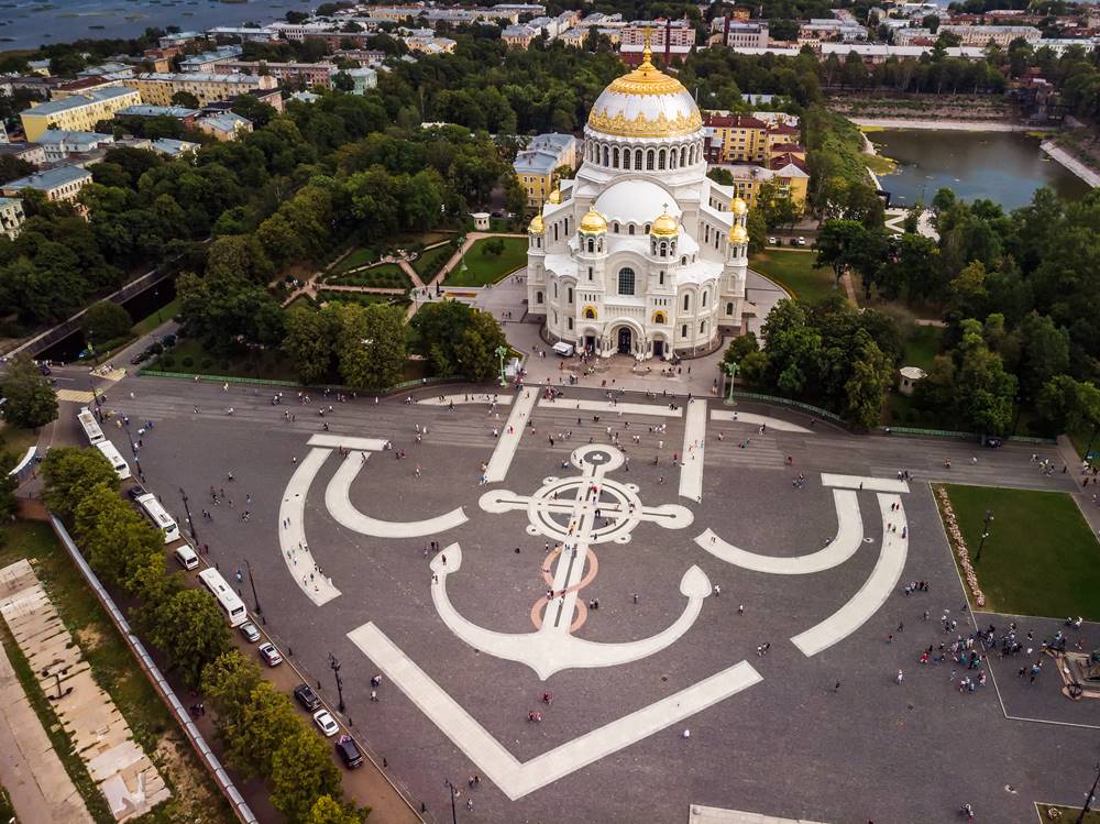 В Кронштадт из Санкт-Петербурга