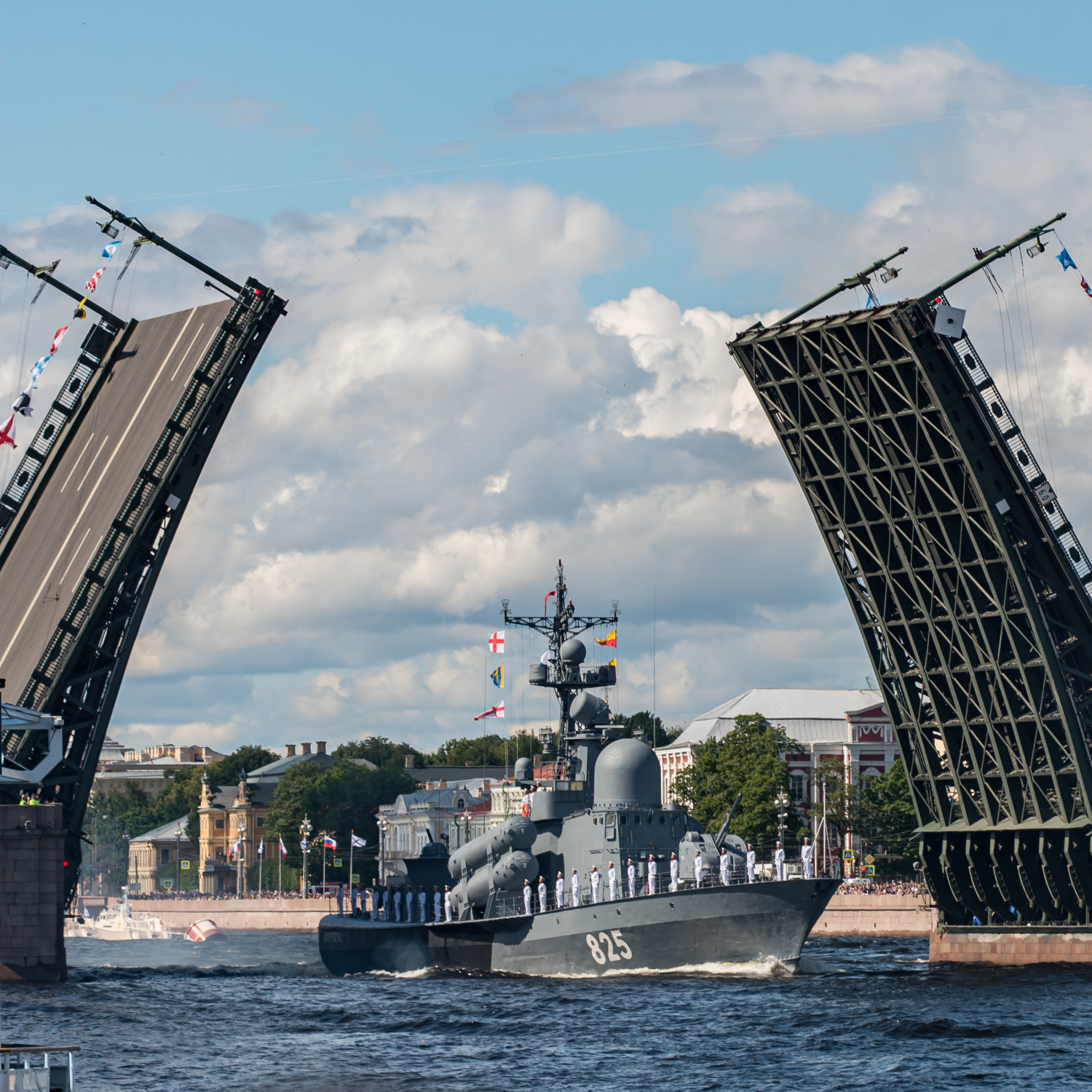 Июль в Петербурге Июль в Петербурге