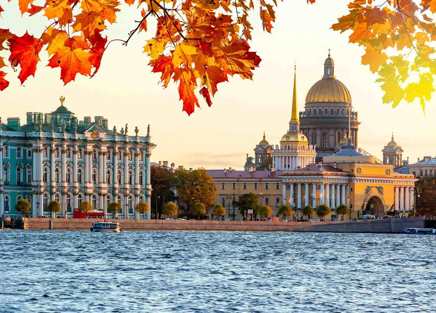 Знакомства в Санкт-Петербурге. Где можно познакомиться?