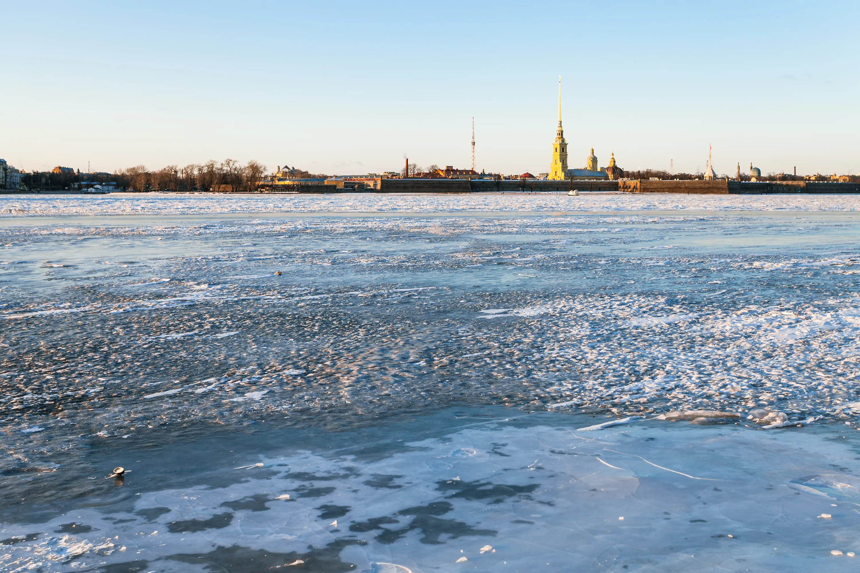 зима в Петербурге фото