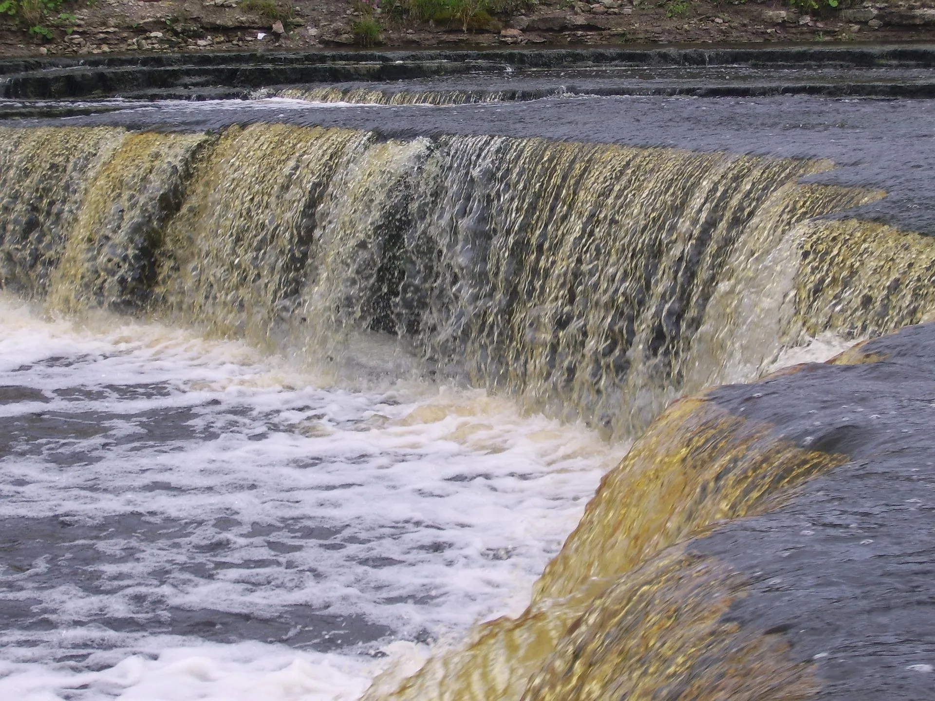 Тосненский водопад